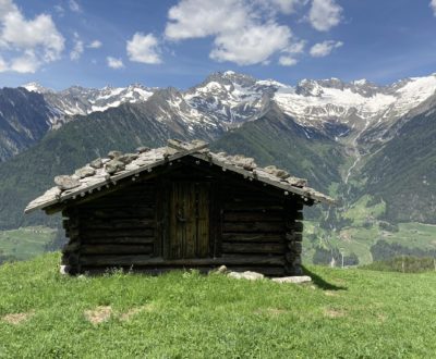 Natururlaub, Alpiner Urlaub, Wanderurlaub , Bergleben, Alpenhauptkamm